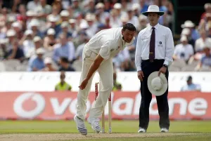 Steve Harmison Print - England V Pakistan at Old Trafford