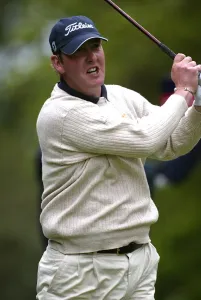 Wentworth Golf Course Prints: Simon Edwards