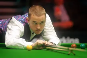 Stephen Hendry Print - 2005 UK Championships