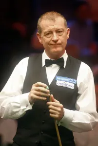 Prints of : Steve Davis