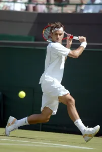 Tennis Prints: Roger Federer Print - Wimbledon 2005