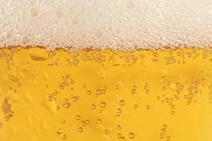 Bier im Glas Print - Close-up of a beer in a glass with foam
