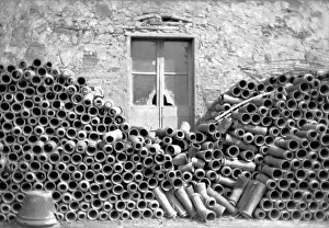 Cylindrical terracotta artifacts, Montelupo Fiorentino