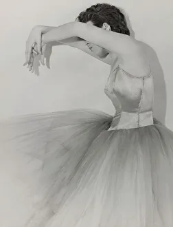 Female Ballerina Prints: Dancer in Tutu