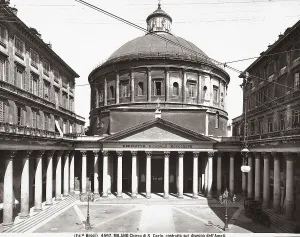 Faade of the church of San Carlo al Corso in Milan. It was built on the model of the Roman Pantheon
