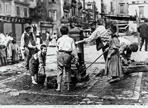 Naples Street Scene Prints: At the fountain, Naples