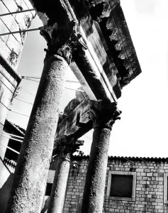 Colonnade, Split