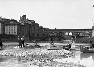 River Transportation Structure Prints: Workers on the Arno, Florence