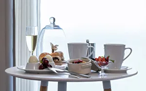 Fine Dining Table Setting Prints: Breakfast setting
