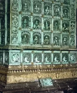 Print of a 12m high ceramic furnace in the Artushof