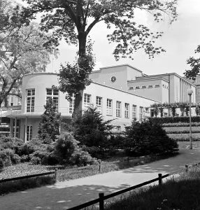 Weimar Die alte Weimarhalle Print