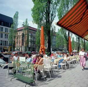 München Print: Schwabing Street Scene, 1985