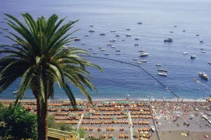 Italy Tourist Destinations Prints: High angle view of a crowded beach
