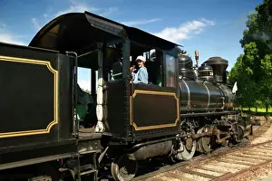 Images Dated 28th June 2009: Old-fashioned Train Print