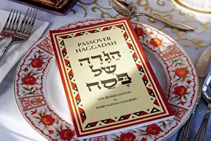 Images Dated 8th May 2012: Passover Haggadah Print on Table Setting