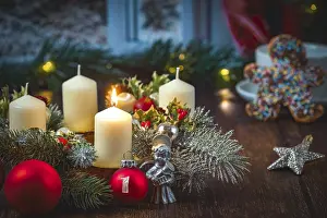 Festive Christmas Time Prints: Advent wreath in front of window