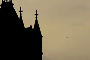 London Landmark Prints: Aircraft in flight with Tower Bridge in the foreground