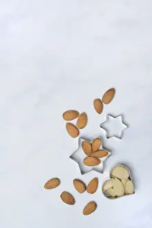 Christmas Cookie Cutters Prints: Almonds and biscuit cutters for biscuits
