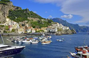 Rocky Coastal Landscape Prints: Amalfi 03