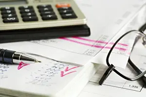 Economic Crisis Management Prints: Analysis of financial reports