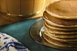 Homemade Breakfast Prints: Appetizing punkcakes on the table
