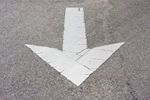 Strasse Concept Image Prints: Arrow on a road