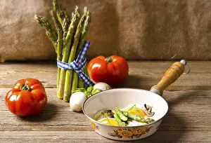 Vegetarian Breakfast Ideas Prints: Asparagi with fried egg
