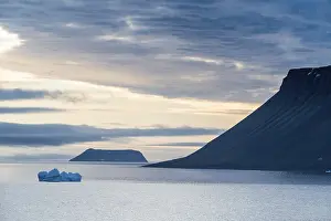 Franz Josef Land Archipelago Prints: Backlight of flat table mountains covered with ice