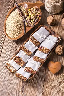 Amaranth Bar Prints: Bar of amaranth