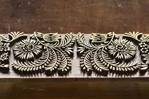 Handicraft Embellishment Prints: Block printing, woodblock with pattern made of metal