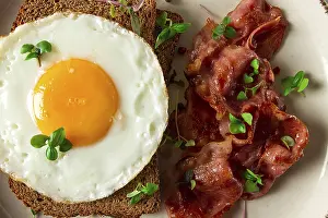 Fried Egg Prints: Breakfast, fried egg with bacon