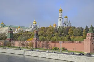 Framed Print : Moscow Kremlin Print with Gold Domes Framed Print : Moscow Kremlin Print with Gold Domes