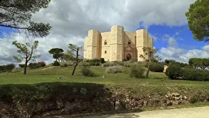Southern Europe Architecture Prints: Castel del Monte