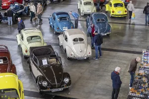 Classic Car Show Prints: Retro Classics Stuttgart opens its doors