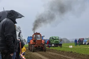 Classic Car Show Prints: Tractor Pulling