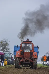Classic Car Show Prints: Tractor Pulling