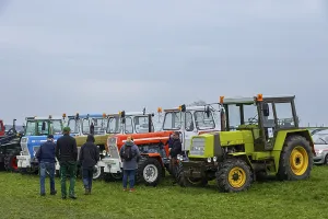 Classic Car Show Prints: Tractor Pulling