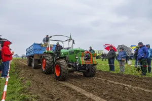 Classic Car Show Prints: Tractor Pulling