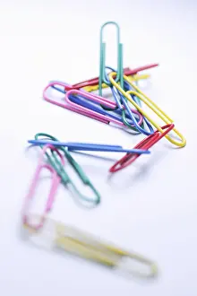 Studio Still Life Photography Prints: Chained colored paperclips