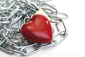 Symbolic Love Prints: Chained heart