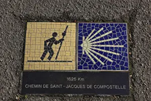 Way Of St James Prints: Chartres, Pilgrims Guide