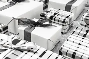 Advent Season Background Prints: Christmas gift boxes background