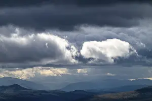 Cloudy Norway Prints: Cloud atmosphere in the mountains