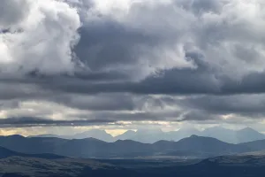 Cloudy Norway Landscape Prints: Cloud atmosphere in the mountains