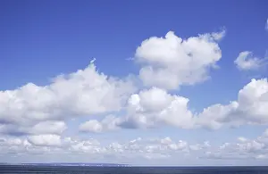 Windy Weather Images Prints: Cloud formation in blue sky