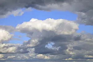 Eastern Germany Landscape Photo Prints: Cloud formation right before a thunderstorm