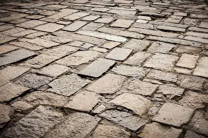 Cobblestone Pavement Prints: Cobblestone pavement background
