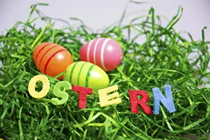 Spring Awakening Decor Prints: Colourful Easter decoration