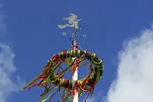 Handicraft Symbolism Prints: A colourfully decorated maypole