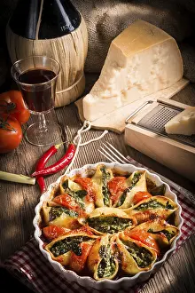 Italian Pasta Dish Prints: Conchiglioni
